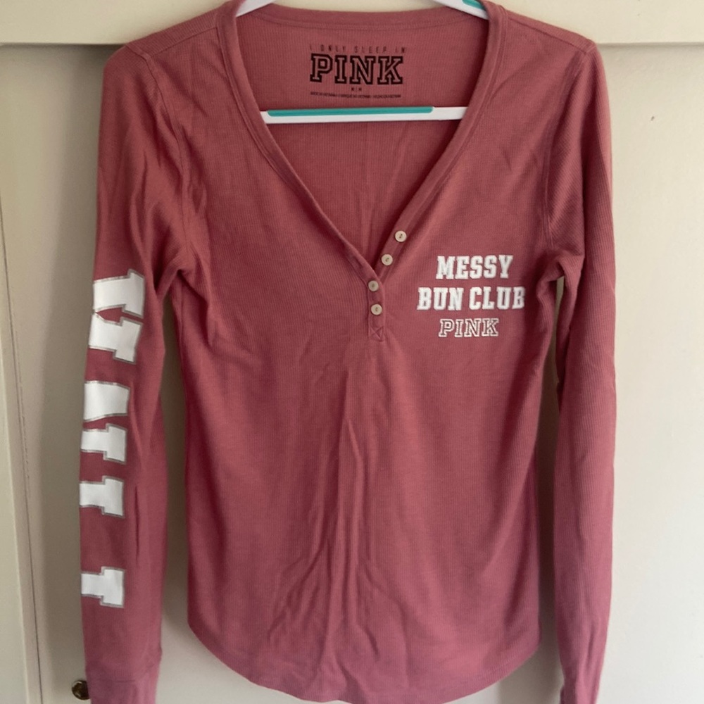 Victoria’s Secret long sleeve, Henny Pink Medium, fitted
